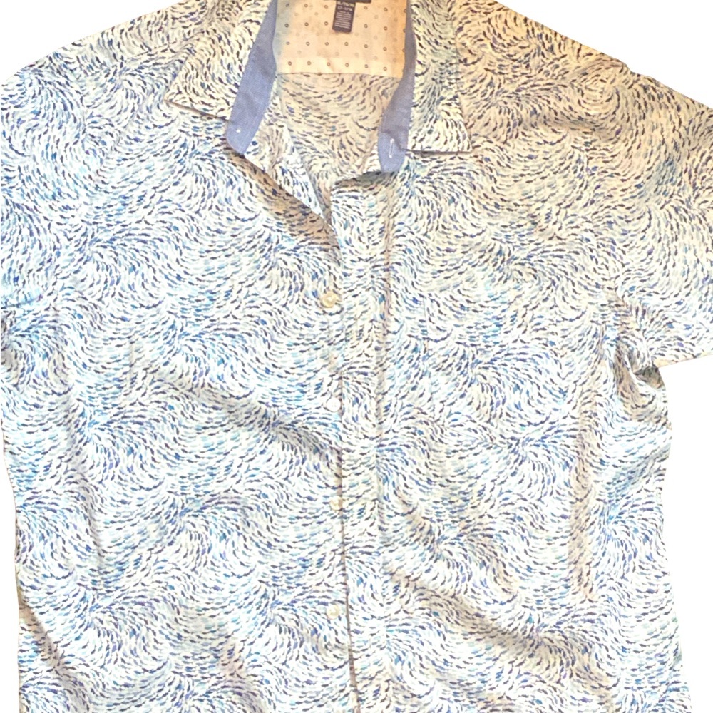 NEVER TUCK SLIM FIT SHORT SLEEVE SHIRT SHARK PRINT. Sz xl used